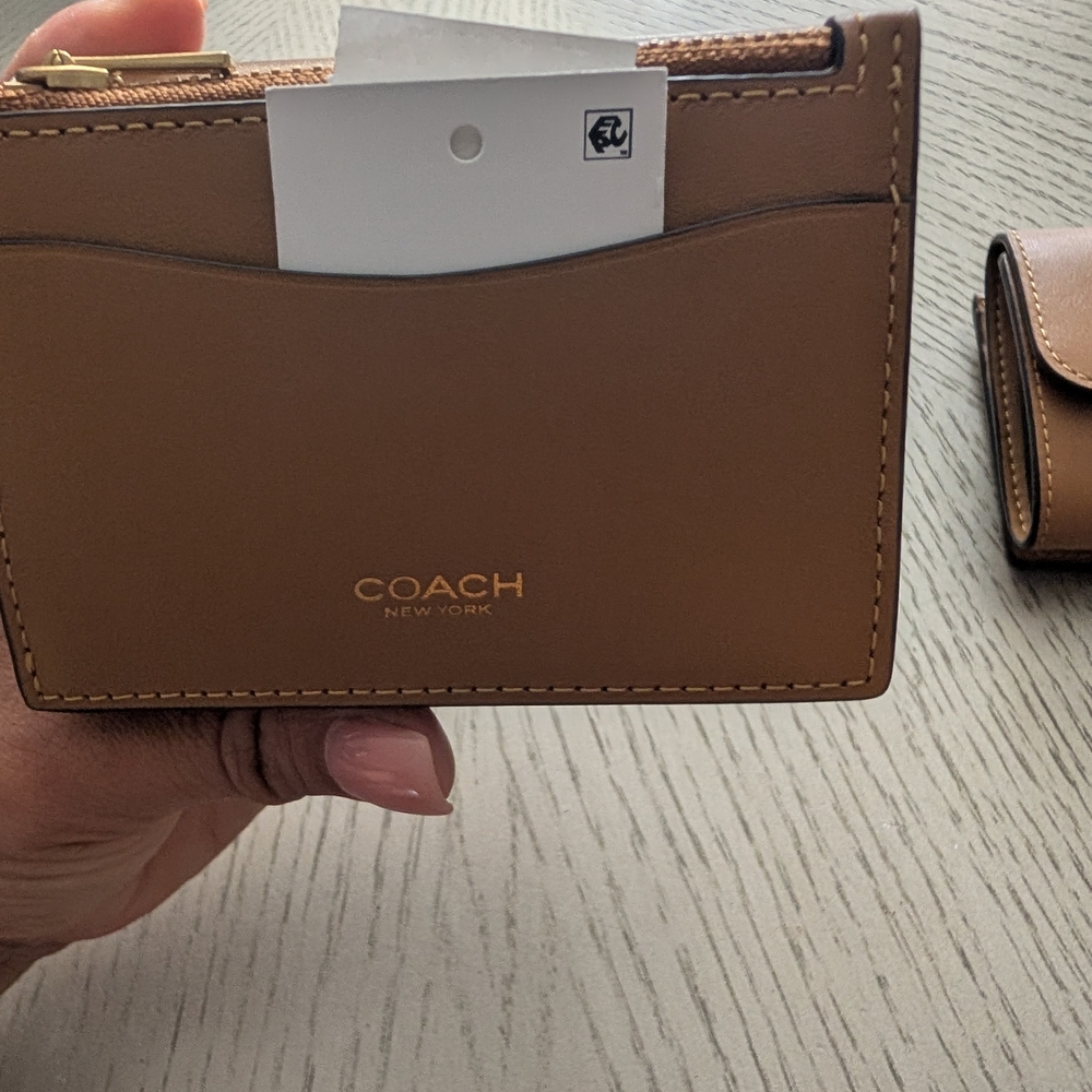 Coach Tan Leather Wallet - Picture 2 of 8